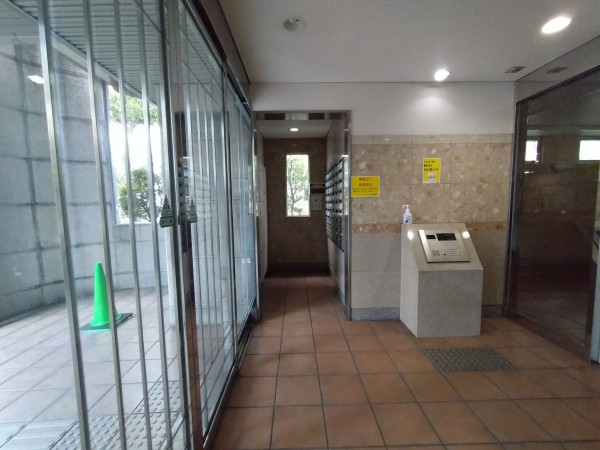 京都市上京区千本通一条上る北伊勢殿構町、マンションの画像です