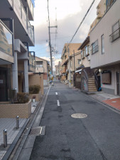 京都市上京区葭屋町通上長者町下る菊屋町、マンションの画像です