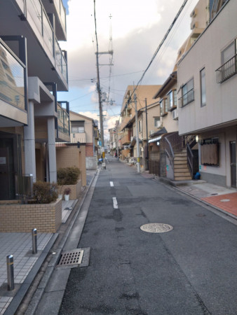 京都市上京区葭屋町通上長者町下る菊屋町、マンションの画像です