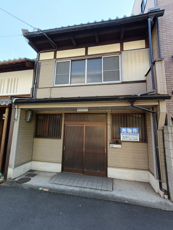 京都市中京区聚楽廻松下町、中古一戸建ての画像です