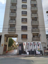 京都市上京区千本通出水下る十四軒町、マンションの画像です