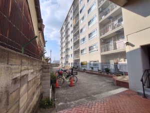 京都市上京区千本通出水下る十四軒町、マンションの画像です