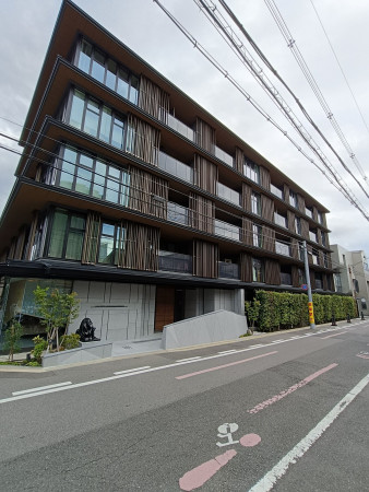 京都市中京区西洞院通夷川下る薬師町、マンションの画像です