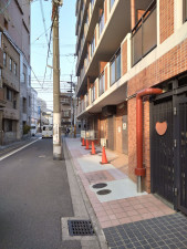 京都市上京区大宮通今出川下る薬師町、マンションの画像です