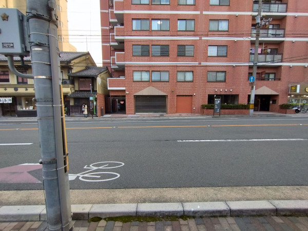 京都市上京区大宮通今出川下る薬師町、マンションの画像です