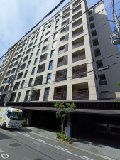 京都市中京区麩屋町通御池上る上白山町、マンションの画像です