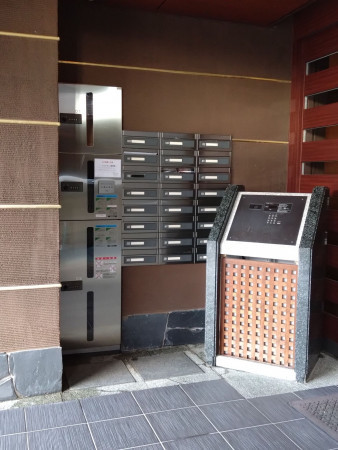 京都市上京区葭屋町通中立売上る福大明神町、マンションの画像です