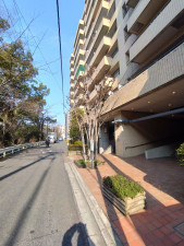 京都市上京区東堀川通一条上る竪富田町、マンションの画像です