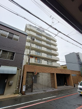 京都市中京区柳馬場通三条上る油屋町、マンションの画像です