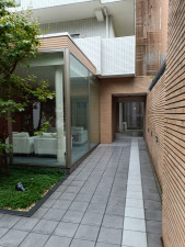 京都市中京区柳馬場通三条上る油屋町、マンションの画像です