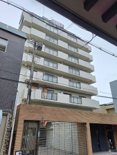 京都市中京区柳馬場通三条上る油屋町、マンションの画像です