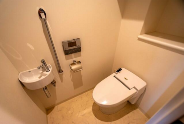京都市中京区清水町、マンションのトイレ画像です