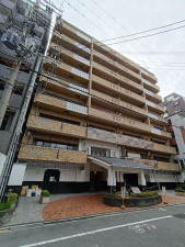 京都市中京区室町通三条下る烏帽子屋町、マンションの画像です