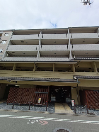 京都市中京区室町通蛸薬師下る山伏山町、マンションの画像です