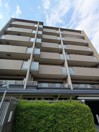 京都市中京区西ノ京東月光町、マンションの画像です