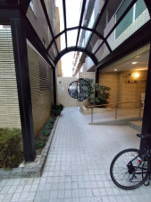 京都市上京区千本通一条上る泰童片原町、マンションの画像です