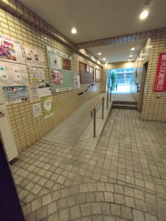 京都市上京区千本通一条上る泰童片原町、マンションの画像です