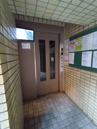 京都市上京区千本通一条上る泰童片原町、マンションの画像です