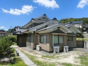 福山市金江町藁江、中古一戸建ての画像です