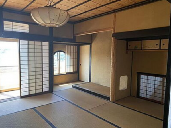 福山市伊勢丘、中古一戸建ての画像です