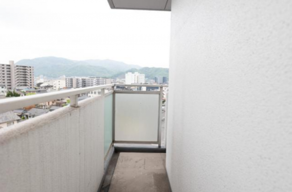 福山市地吹町、マンションのバルコニー画像です