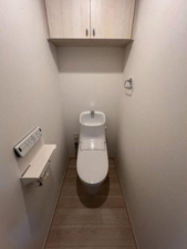 福山市沖野上町、マンションのトイレ画像です