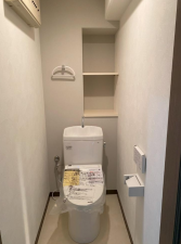 福山市光南町、マンションのトイレ画像です