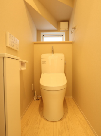 福山市田尻町、新築一戸建てのトイレ画像です