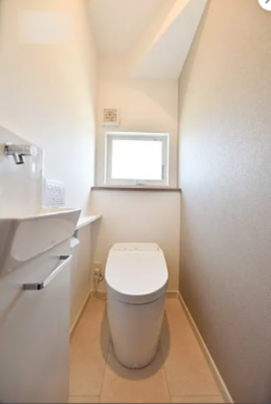 福山市瀬戸町大字長和、新築一戸建てのトイレ画像です