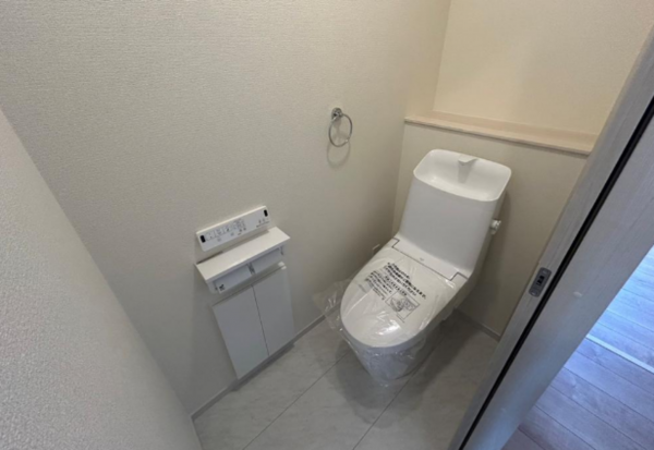 福山市川口町、新築一戸建てのトイレ画像です