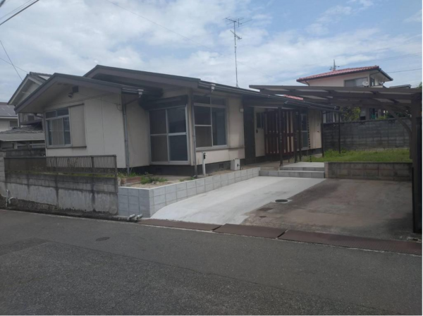 福山市幕山台、中古一戸建ての画像です