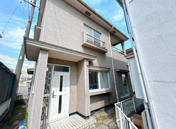 福山市新涯町、中古一戸建ての外観画像です