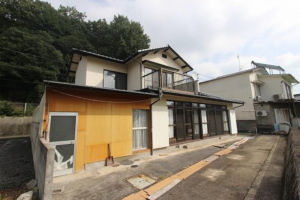 福山市沼隈町大字能登原、中古一戸建ての画像です