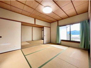 福山市沼隈町大字能登原、中古一戸建ての画像です