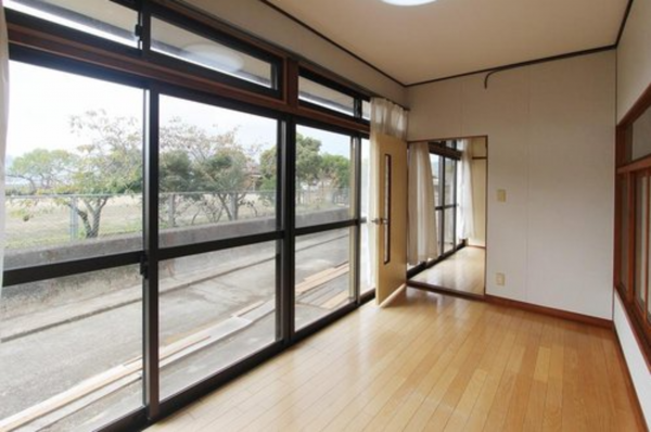 福山市沼隈町大字能登原、中古一戸建ての画像です