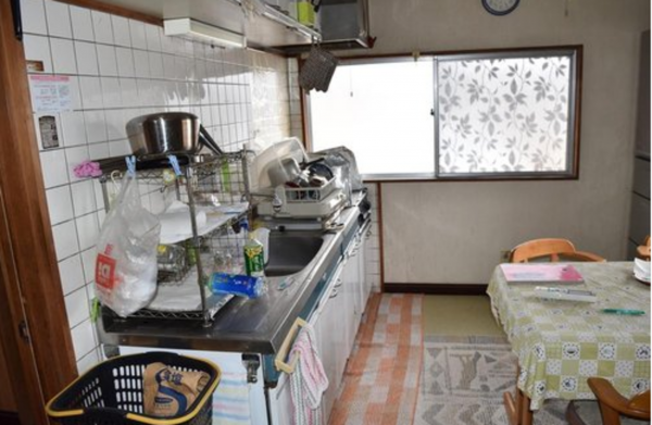 福山市田尻町、中古一戸建てのキッチン画像です