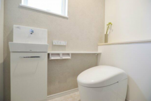 福山市三吉町、新築一戸建てのトイレ画像です
