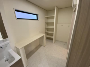 福山市川口町、新築一戸建ての洗面画像です