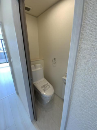 福山市川口町、新築一戸建てのトイレ画像です