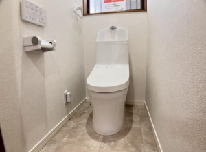 福山市港町、中古一戸建てのトイレ画像です