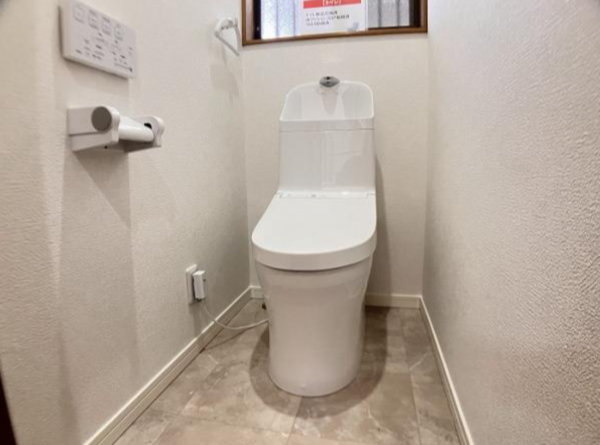 福山市港町、中古一戸建てのトイレ画像です
