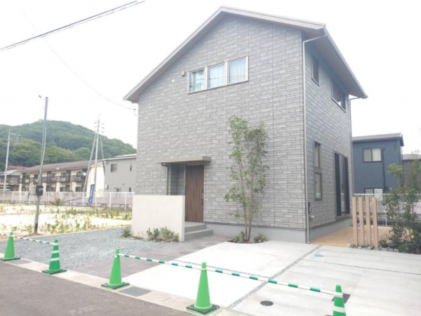 福山市大門町大門、新築一戸建ての外観画像です