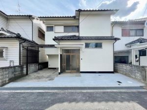 福山市南手城町、中古一戸建ての外観画像です