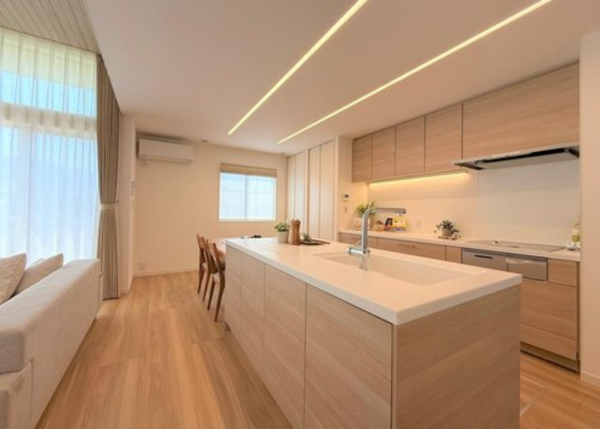 福山市多治米町、新築一戸建てのキッチン画像です