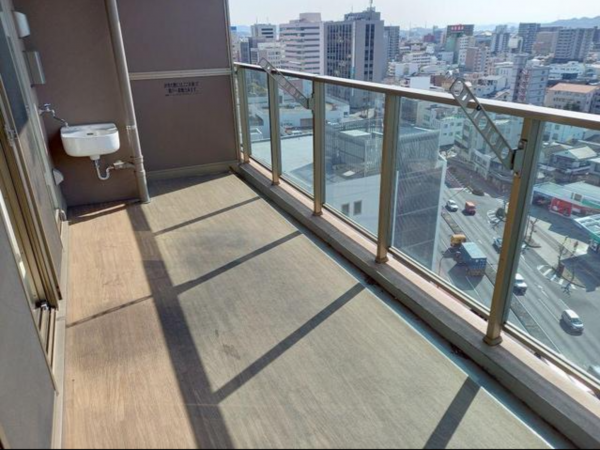 福山市東桜町、マンションの画像です