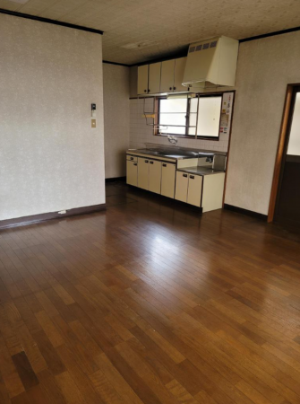 福山市水呑町、中古一戸建ての画像です