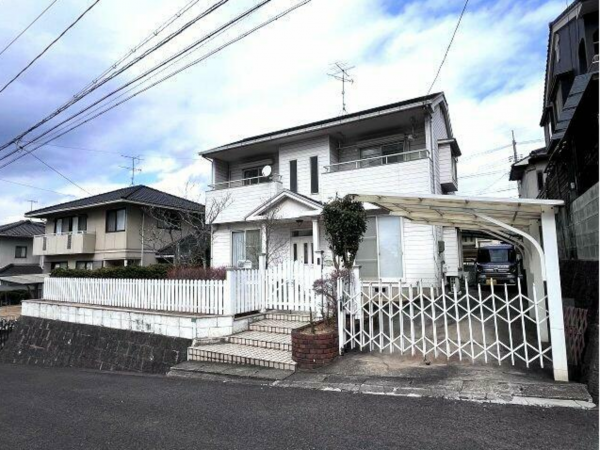 福山市大谷台、中古一戸建ての画像です