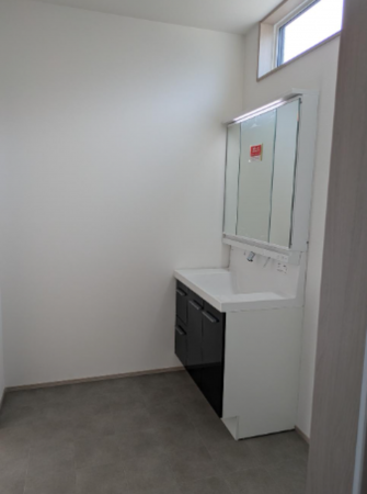 福山市草戸町、新築一戸建ての洗面画像です