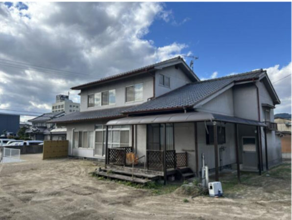 福山市神島町、中古一戸建ての画像です