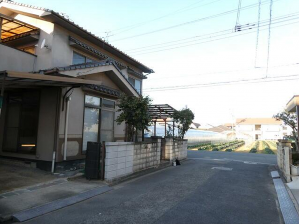 福山市新涯町、中古一戸建ての画像です